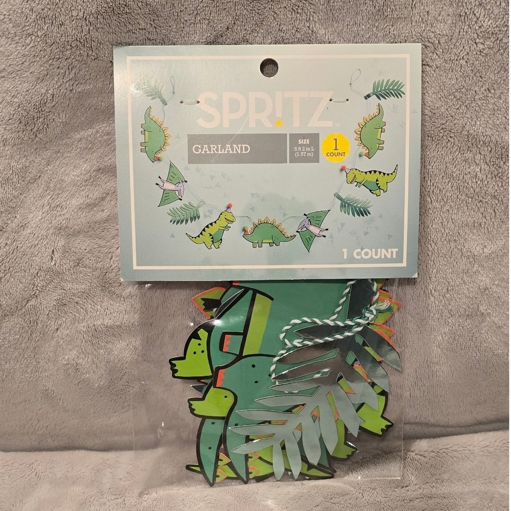 Spritz Dinosaur Garland 5.2ft Green Party Banner Birthday Decor Pom Poms NEW